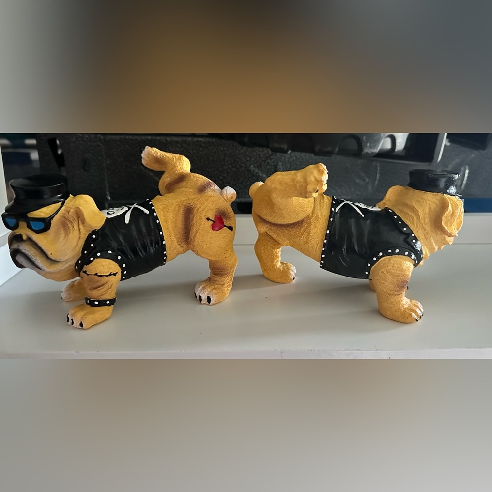 COPY - Peeing Biker Bulldog Statue